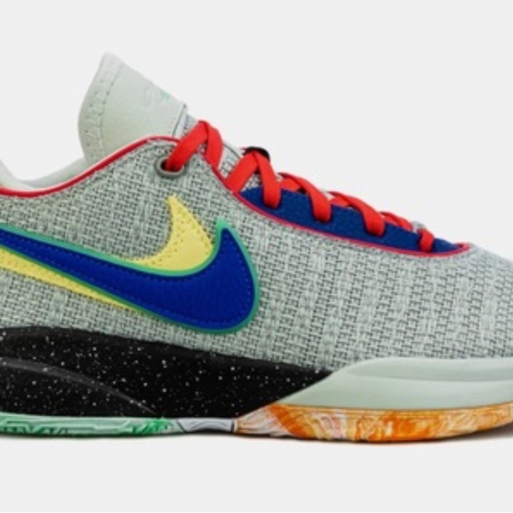 mens Lebron james Nike in 11.5